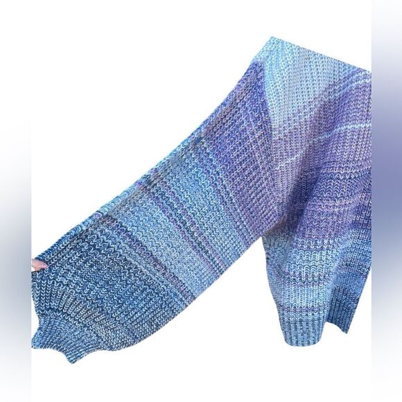 Time and Tru's Shaker Sweatercrewneck Drop-shoulder longsleeves ribbed cuffs - Picture 6 of 7